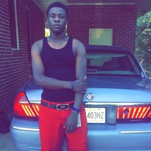 Meet your Posher, Quint